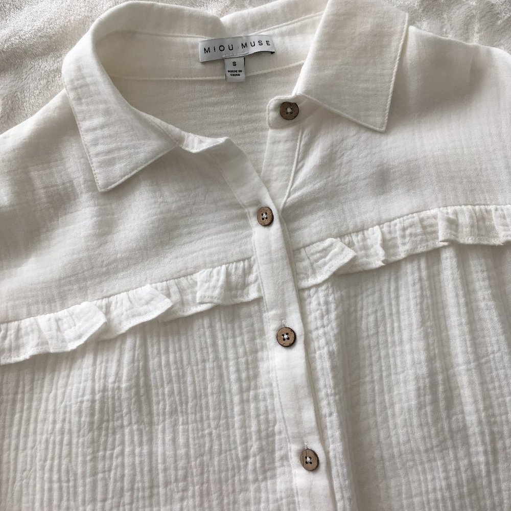 Women's White Button Down Shirt with Ruffle Detail - Picture 10 of 12